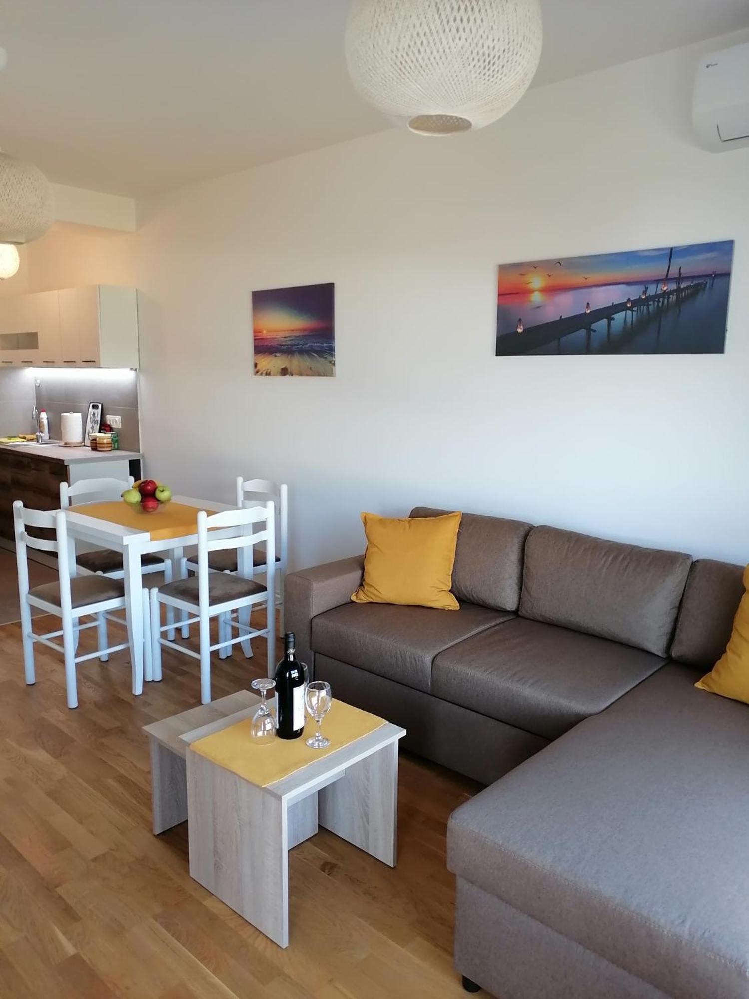 Vegi Apartments Bar Kültér fotó